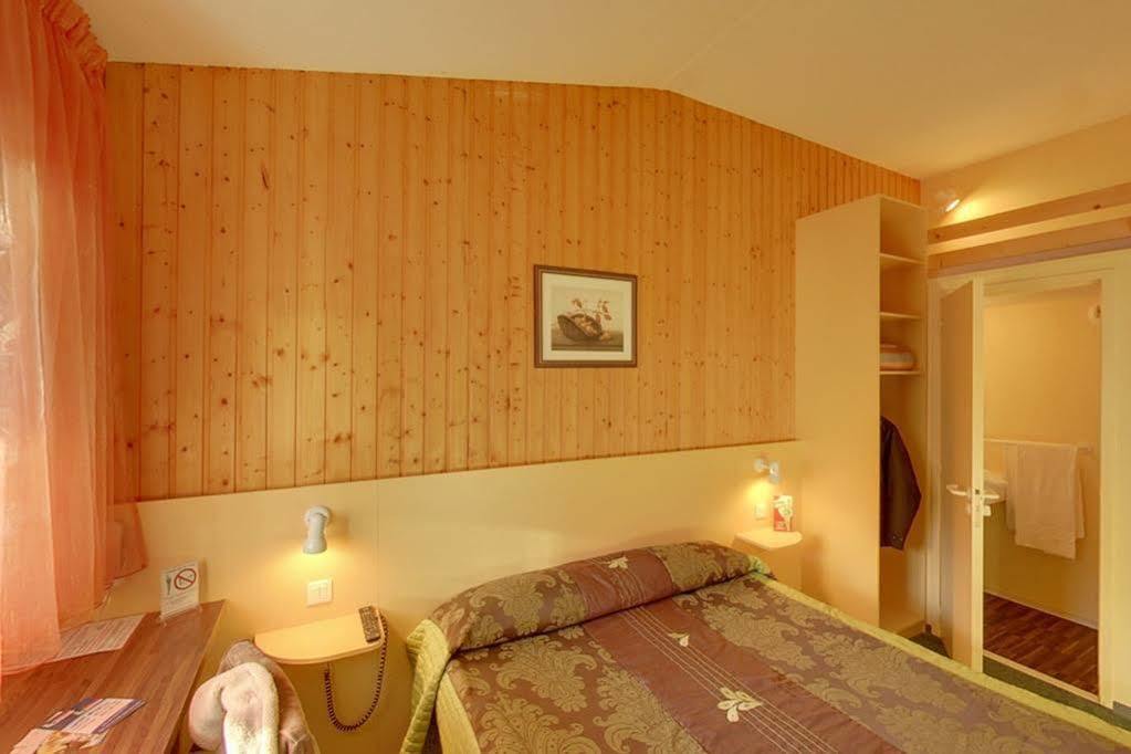 Fasthotel Тон Екстер'єр фото