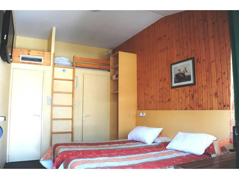 Fasthotel Тон Екстер'єр фото