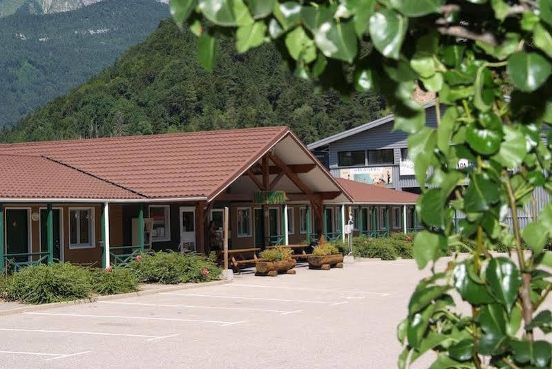 Fasthotel Тон Екстер'єр фото